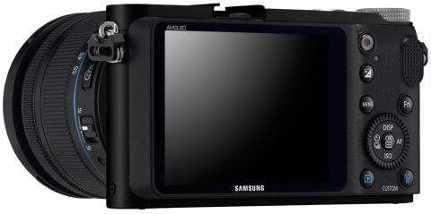 NX200 20.3 MEGAPIXEL COMPACT SYSTEM CAMERA