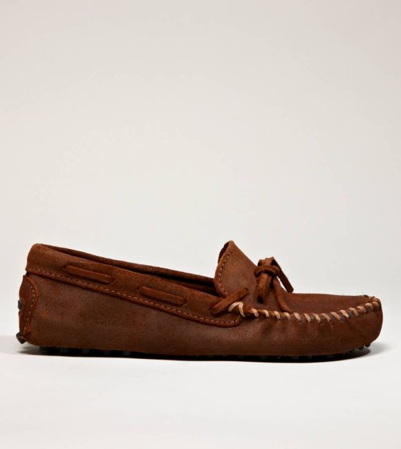 MINNETONKA ORIGINAL COWHIDE DRIVING MOC