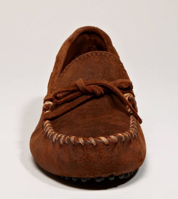 MINNETONKA ORIGINAL COWHIDE DRIVING MOC